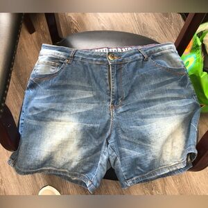 VIP Jean Shorts, Size 18, Very Soft and Stretchy